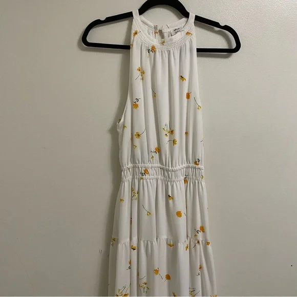 Floral Sleeveless White Dress - Picture 3 of 12
